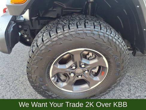 Used 2023 Jeep Gladiator Rubicon w/ Cold Weather Group AWD/4WD image 22
