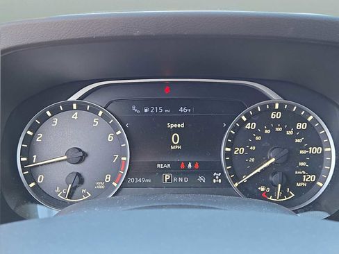 Used 2025 Nissan Frontier SV image 24