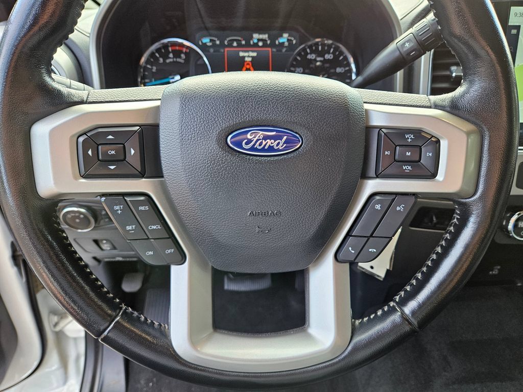 Used 2022 Ford F250 Lariat w/ Lariat Value Package AWD/4WD image 29