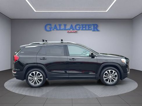 Used 2019 GMC Terrain SLT w/ Preferred Package AWD/4WD image 3