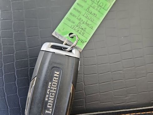 Used 2022 RAM 1500 Limited w/ Body Color Bumper Group image 29