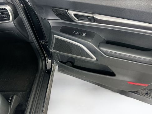 Used 2025 Kia Telluride S image 33