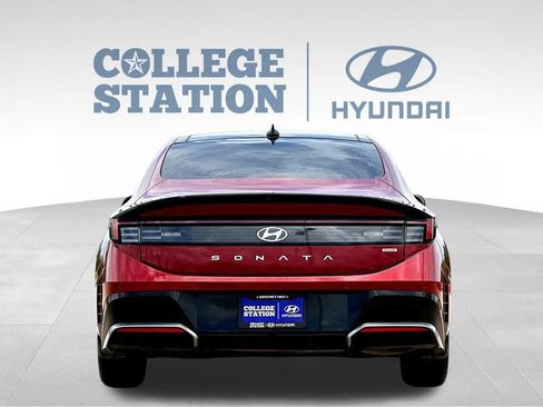 Used 2025 Hyundai Sonata Limited FWD image 9
