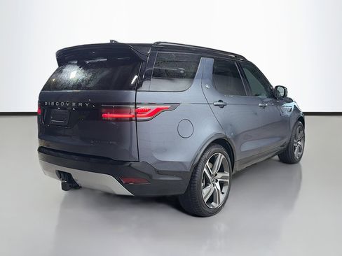New 2026 Land Rover Discovery Limited Edition image 5
