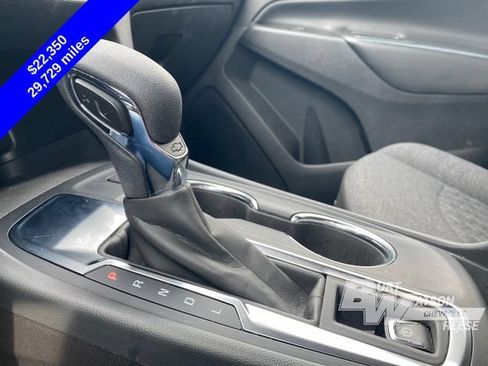 Used 2024 Chevrolet Equinox LT w/ LPO, Floor Liner Package FWD image 28