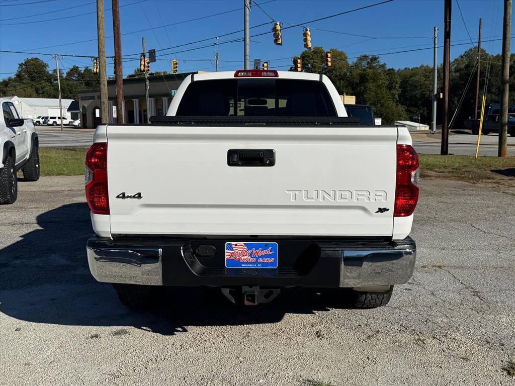 Used 2015 Toyota Tundra SR5 w/ SR5 Upgrade Package AWD/4WD image 4