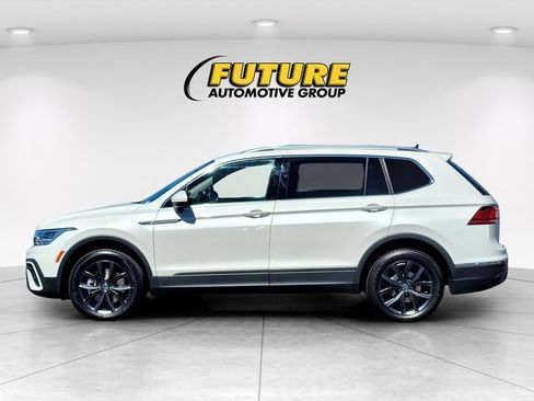 Used 2023 Volkswagen Tiguan SE AWD/4WD image 7