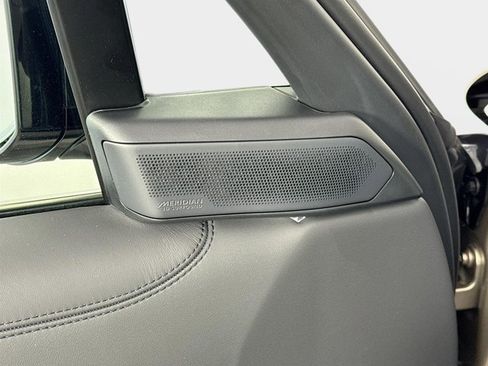 New 2026 Land Rover Range Rover Long Wheelbase SE image 21