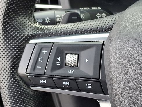 Used 2023 Mitsubishi Outlander SE image 20