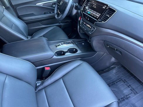 Used 2025 Honda Ridgeline RTL image 15