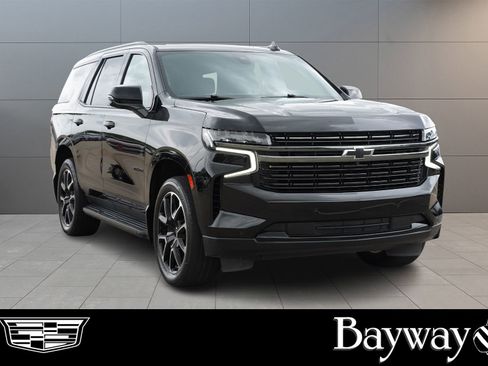 Used 2021 Chevrolet Tahoe RST w/ Luxury Package image 3