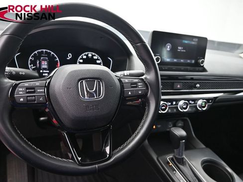 Used 2022 Honda Civic EX image 16