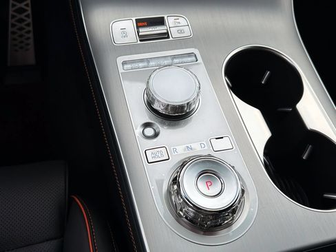 New 2026 Genesis GV70 3.5T Sport Advanced AWD/4WD image 32