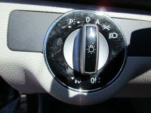 Used 2010 Mercedes-Benz C 300 4MATIC Sedan image 20