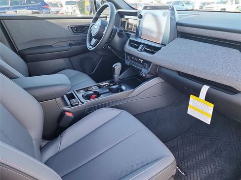 Used 2026 Subaru Outback Limited XT AWD/4WD image 16