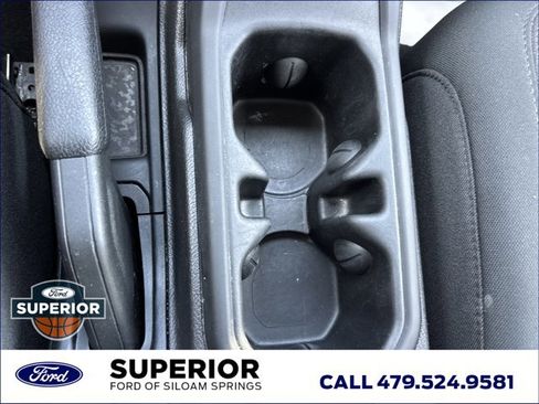 Used 2022 Jeep Wrangler Sport AWD/4WD image 32