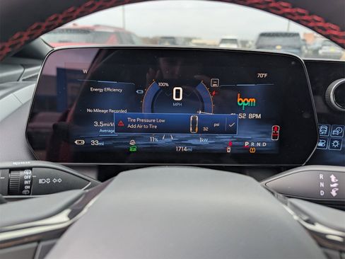 New 2025 Chevrolet Equinox EV RS image 8