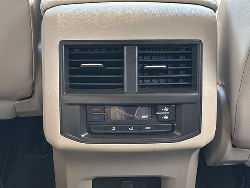 Used 2022 Volkswagen Atlas SE FWD image 14