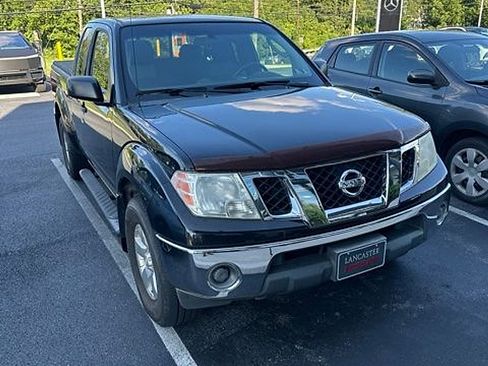 Used 2009 Nissan Frontier SE w/ SE Value Truck Pkg AWD/4WD image 2