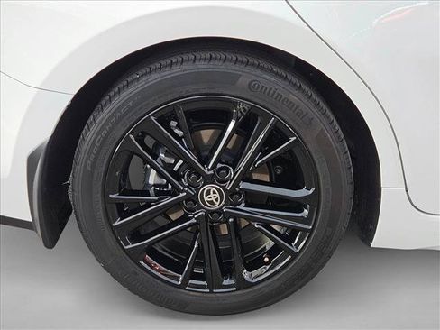 Used 2025 Toyota Camry SE FWD image 20