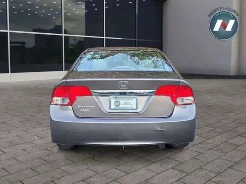 Used 2011 Honda Civic LX image 4