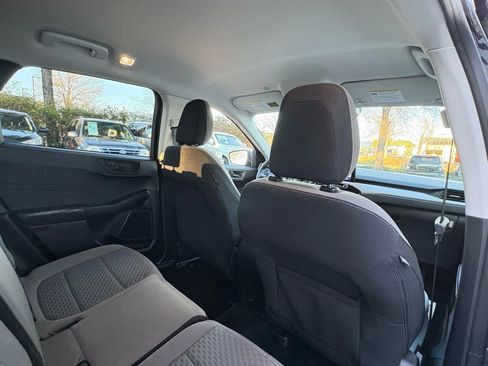 Used 2022 Ford Escape SE image 14