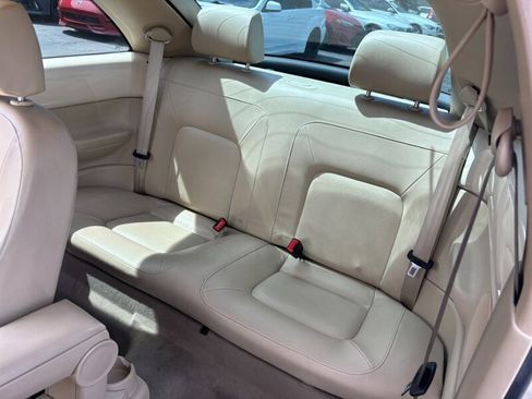 Used 2009 Volkswagen Beetle S image 11