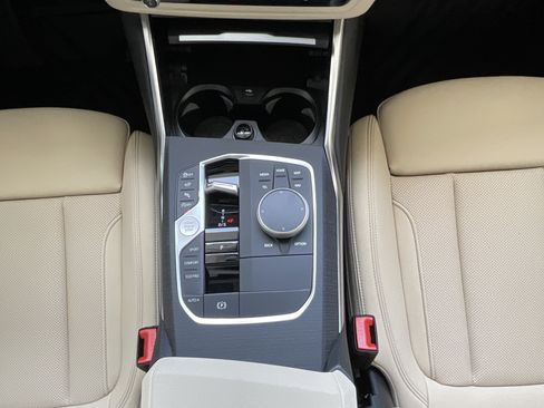 New 2026 BMW 330i Sedan w/ Convenience Package RWD image 19