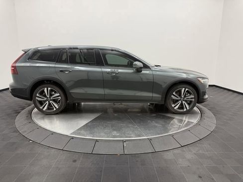 New 2026 Volvo V60 B5 Cross Country Plus w/ Protection Package Premier image 10
