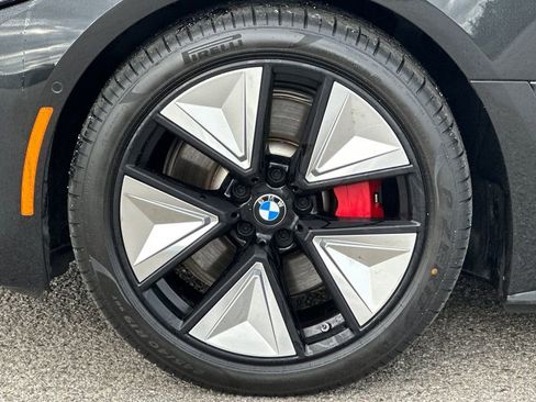 Used 2023 BMW i4 eDrive35 image 32