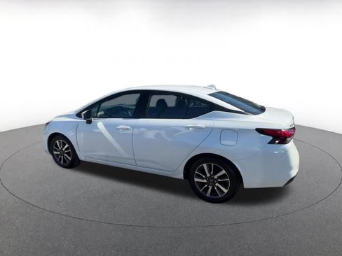 Used 2025 Nissan Versa SV FWD image 10