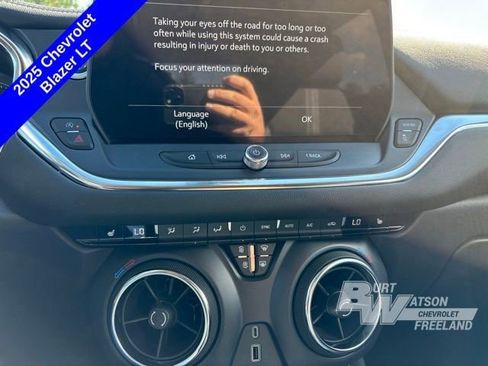 New 2025 Chevrolet Blazer LT w/ Convenience Package image 20