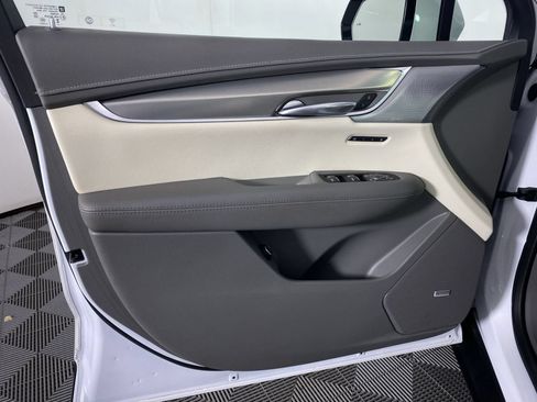 Certified 2024 Cadillac XT5 Premium Luxury w/ LPO, Floor Liner Package AWD/4WD image 13