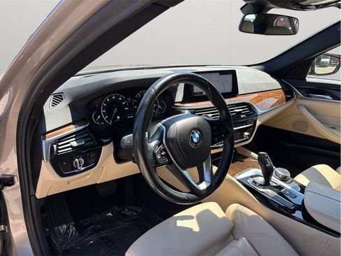 Used 2018 BMW 530i w/ Premium Package RWD image 6