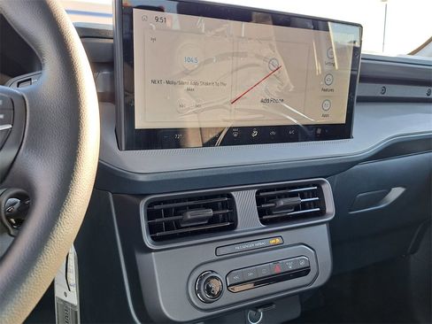 New 2026 Ford Maverick XL image 10