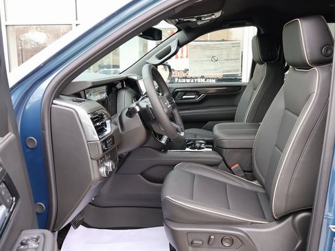 New 2026 GMC Yukon Elevation w/ LPO, Floor Liner Package image 14