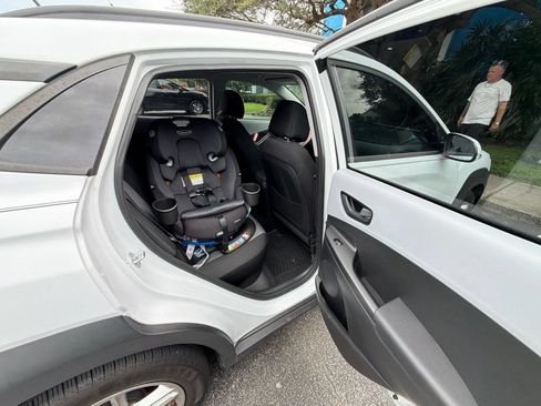 Used 2018 Hyundai Kona SEL FWD image 15