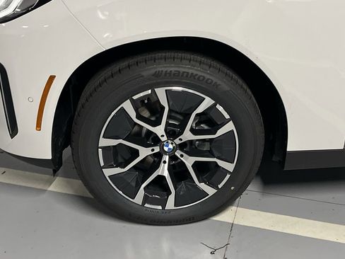 Used 2025 BMW X3 xDrive30i w/ Premium Package image 10