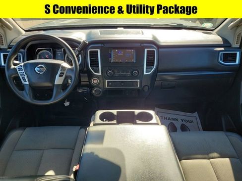 Used 2017 Nissan Titan S AWD/4WD image 8