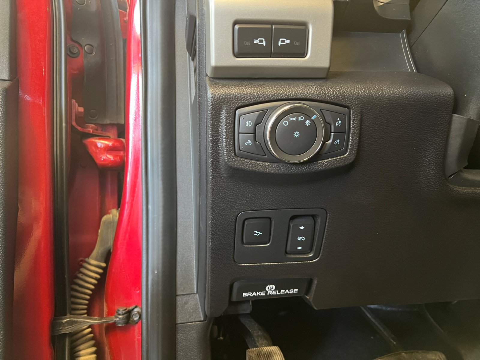 Used 2020 Ford F350 Lariat AWD/4WD image 12