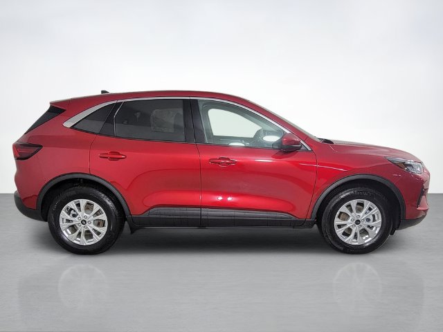 Certified 2023 Ford Escape Active w/ Tech Pack #2 AWD/4WD image 2