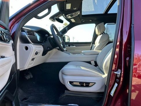 New 2026 Jeep Grand Wagoneer Summit image 11