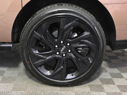 New 2026 Lincoln Navigator L Black Label AWD/4WD image 21