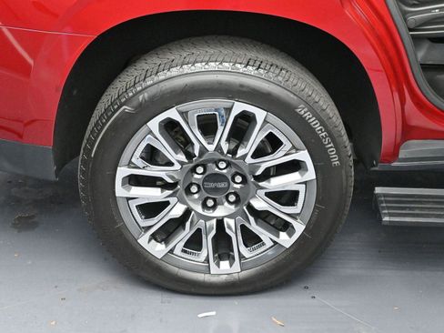 Used 2024 GMC Yukon Denali Ultimate image 38