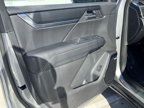 New 2026 GMC Acadia Elevation FWD image 10