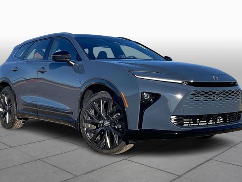 Used 2025 Toyota Crown Signia Limited image 3