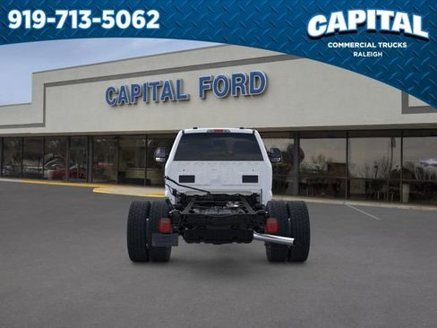 New 2025 Ford F550 4x4 Regular Cab Super Duty image 5