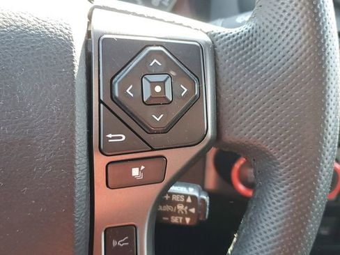 Used 2020 Toyota Tacoma TRD Sport w/ Technology Package AWD/4WD image 22
