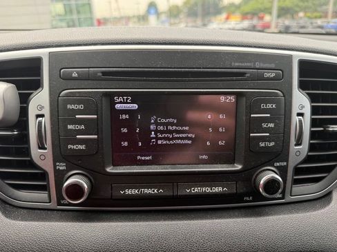 Used 2017 Kia Sportage LX AWD/4WD image 12