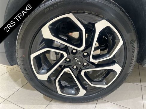 Certified 2025 Chevrolet Trax RS image 29